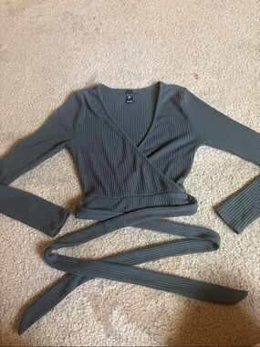 Windsor Gray Ribbed Wrap Crop Top